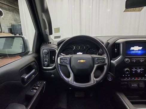 Used 2021 Chevrolet Silverado 1500 LTZ image 12