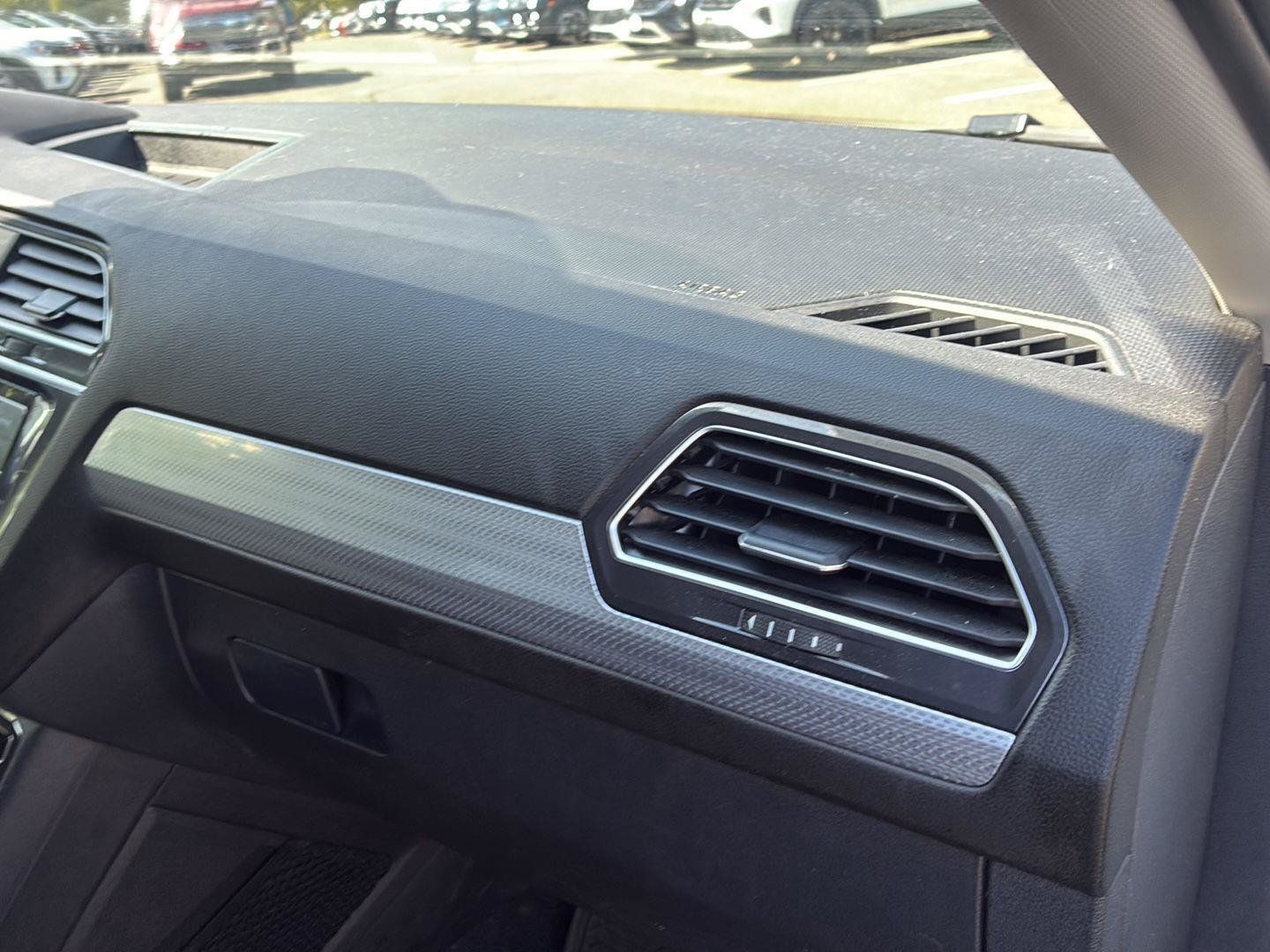 Used 2024 Volkswagen Tiguan S AWD/4WD image 11