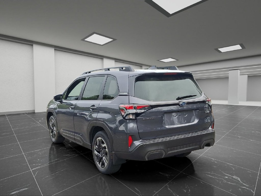 Used 2025 Subaru Forester Limited AWD/4WD image 3