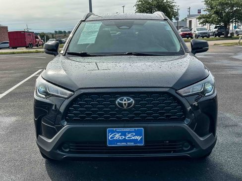 Used 2023 Toyota Corolla Cross LE FWD image 11