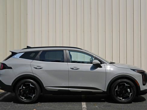 Used 2026 Kia Sportage EX w/ EX Panorama Roof Package FWD image 52