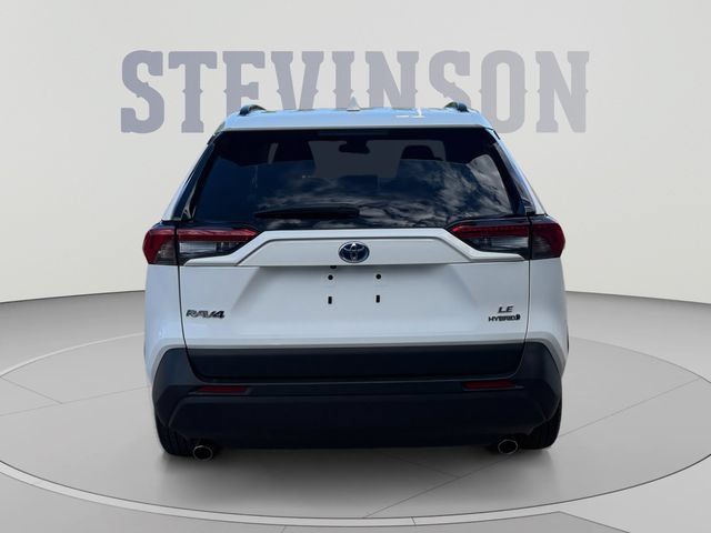 Certified 2024 Toyota RAV4 LE AWD/4WD image 4