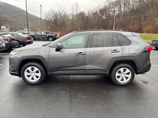 Used 2020 Toyota RAV4 LE video 2