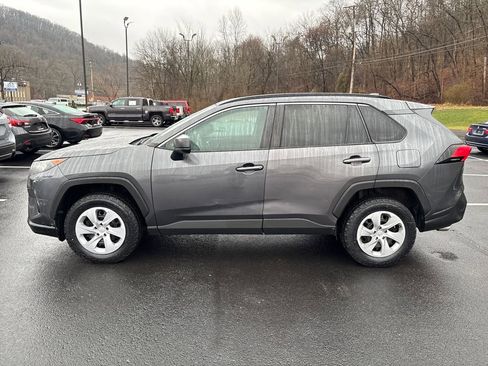 Used 2020 Toyota RAV4 LE image 2