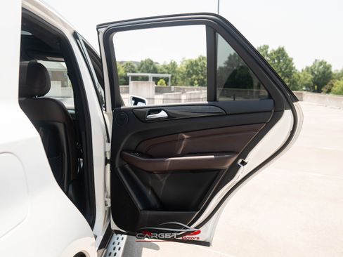 Used 2015 Mercedes-Benz ML 350 2WD w/ Premium 1 Package image 44