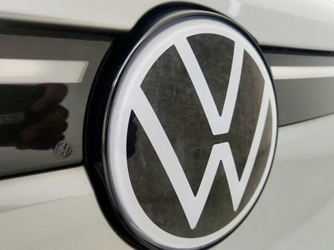 Used 2023 Volkswagen ID.4 S RWD image 32