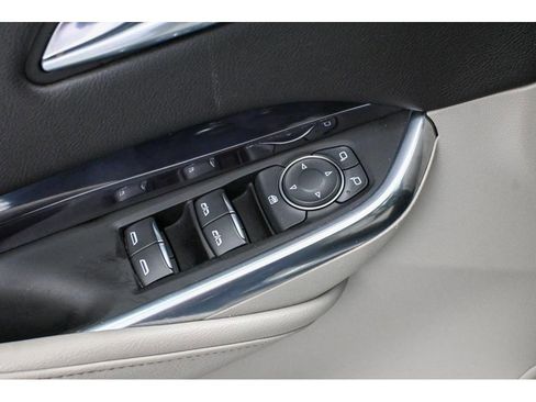 Used 2020 Cadillac XT4 Luxury image 28