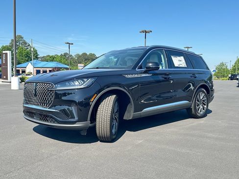 New 2026 Lincoln Aviator 2WD image 1