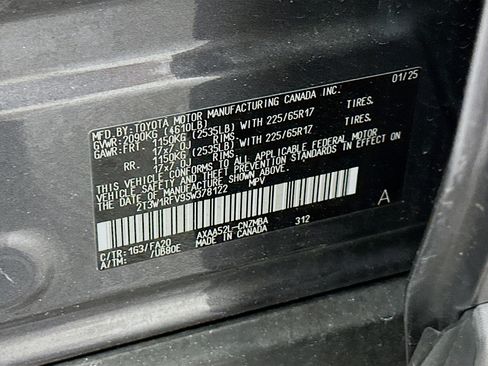 Used 2025 Toyota RAV4 XLE FWD image 12