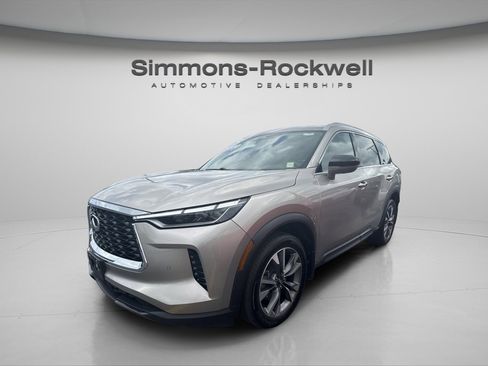 Used 2025 INFINITI QX60 Luxe AWD/4WD image 1