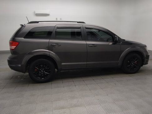 Used 2020 Dodge Journey SE w/ SE Popular Equipment Group FWD image 10