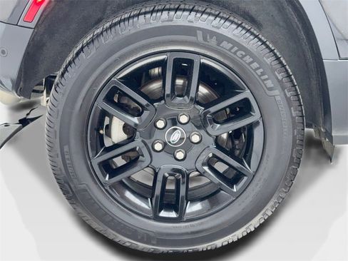 Used 2024 Land Rover Defender 90 S image 48