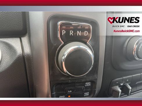 Used 2022 RAM 1500 Classic SLT AWD/4WD image 28