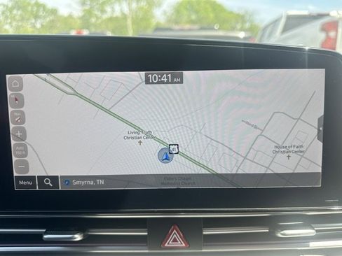 Used 2024 Hyundai Elantra SEL image 21