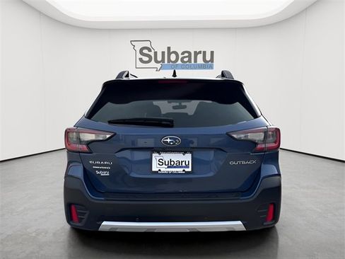 Used 2021 Subaru Outback Limited image 6