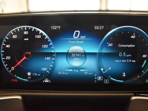 Used 2022 Mercedes-Benz GLB 250 4MATIC image 26