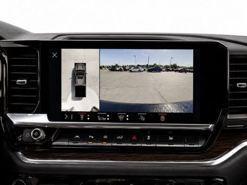 Used 2024 GMC Sierra 1500 Elevation w/ Preferred Package AWD/4WD image 28