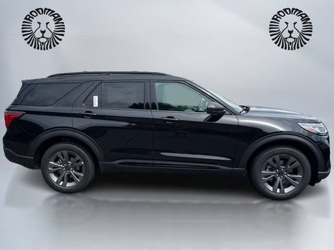 New 2026 Ford Explorer Active w/ Active Comfort Package AWD/4WD image 5