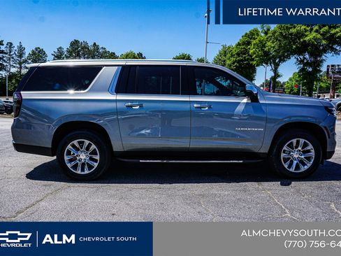 New 2025 Chevrolet Suburban Premier w/ Sun And Tow Package AWD/4WD image 10