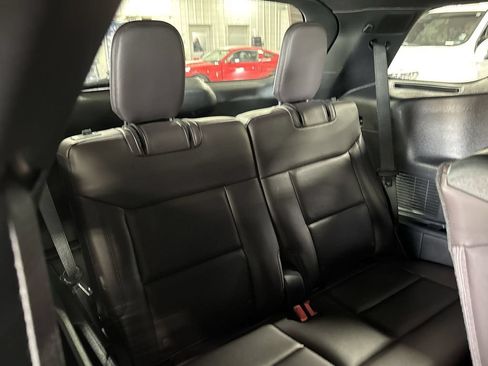 Used 2026 Ford Explorer Platinum AWD/4WD image 30
