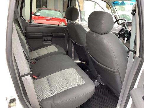 Used 2004 Ford Explorer Sport Trac XLS image 26