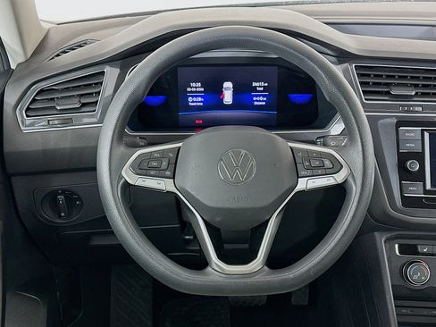 Used 2023 Volkswagen Tiguan S image 18