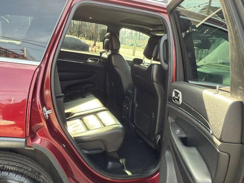 Used 2020 Jeep Grand Cherokee Limited AWD/4WD image 25