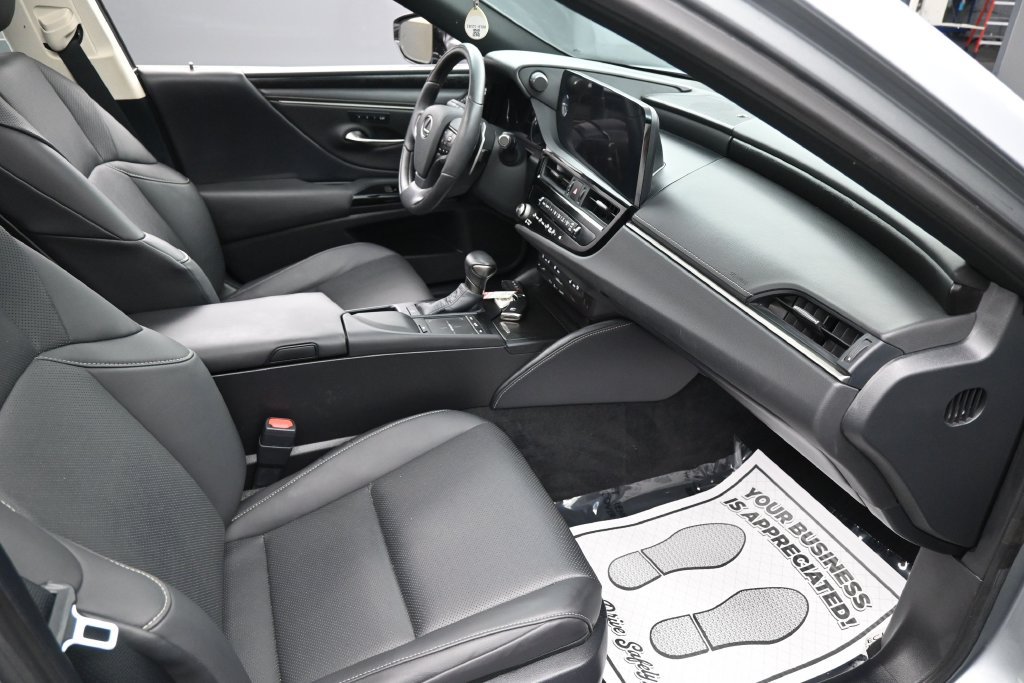 Used 2022 Lexus ES 350 w/ ES 350 Ultra Luxury Package FWD image 23