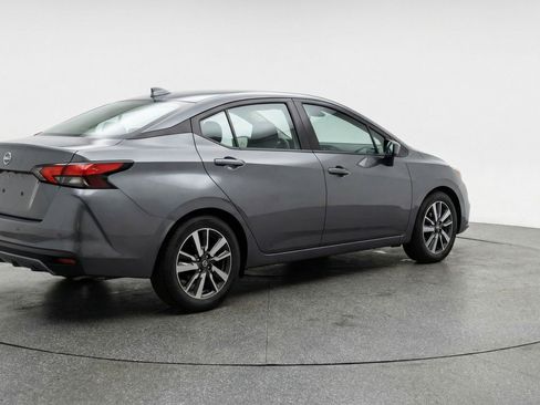 Used 2025 Nissan Versa SV FWD image 9