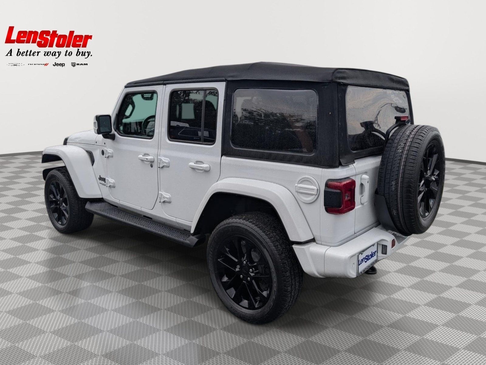 Used 2022 Jeep Wrangler Unlimited Sahara AWD/4WD image 3