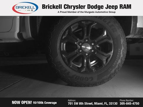 Used 2024 GMC Canyon Elevation image 10