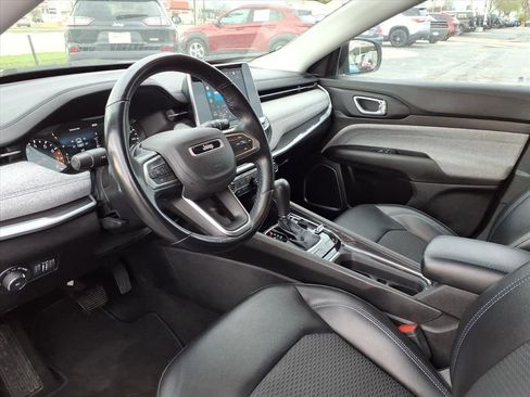 Certified 2022 Jeep Compass Latitude w/ Convenience Group image 8