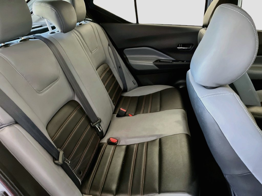 Used 2023 Nissan Kicks SR w/ SR Premium Package FWD image 26
