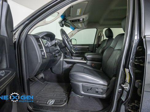 Used 2018 RAM 3500 Laramie w/ Sport Appearance Group AWD/4WD image 11