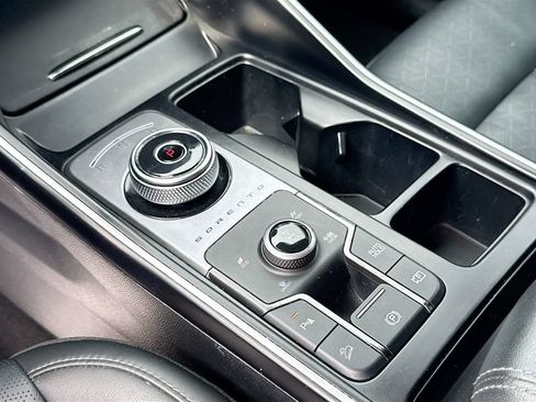 Certified 2023 Kia Sorento EX AWD/4WD image 20
