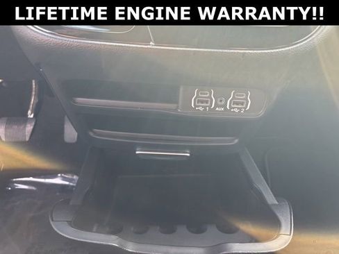 New 2025 Chrysler Voyager LX image 27