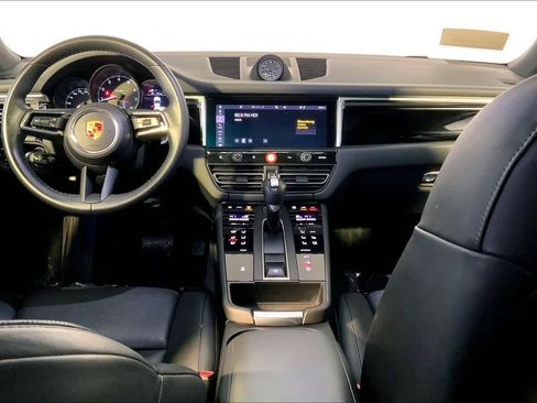 Used 2024 Porsche Macan image 14