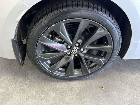 Used 2025 Toyota Corolla SE FWD image 9