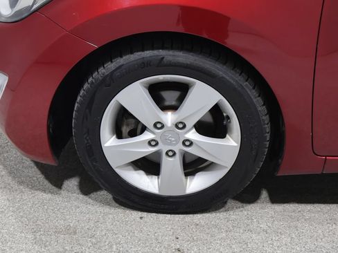 Used 2013 Hyundai Elantra GLS w/ Preferred Pkg FWD image 8