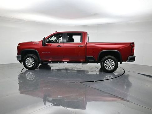 Used 2025 Chevrolet Silverado 2500 LTZ w/ LTZ Convenience Package AWD/4WD image 9