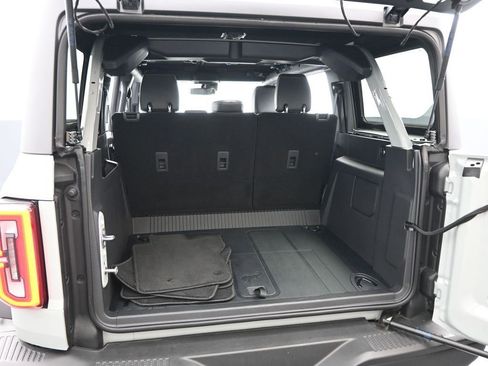 Used 2024 Ford Bronco Badlands image 29