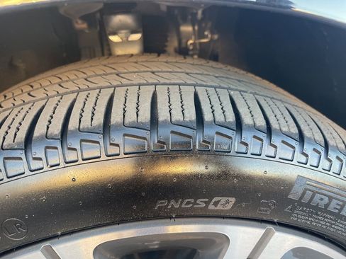 Used 2025 Land Rover Range Rover Sport SE image 36