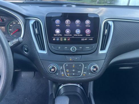 Used 2024 Chevrolet Malibu LT image 27