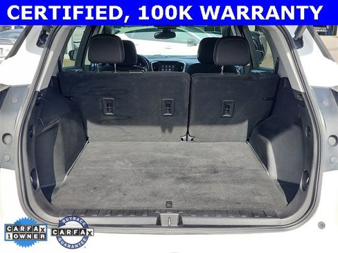 Certified 2022 GMC Terrain SLE w/ Driver Convenience Package image 9