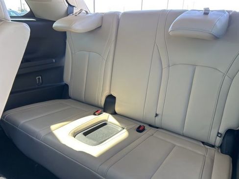 Used 2024 INFINITI QX60 Luxe image 30