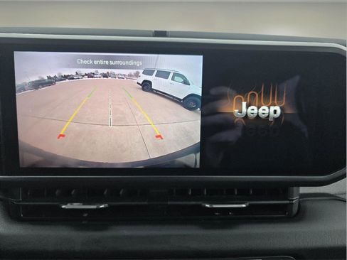 Used 2025 Jeep Wrangler Sahara w/ Safety Group image 5