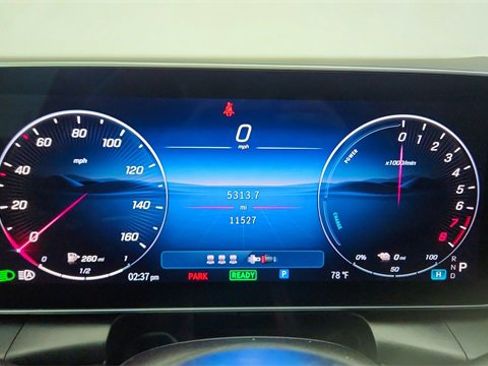 Used 2025 Mercedes-Benz GLC 350e GLC 350e image 40