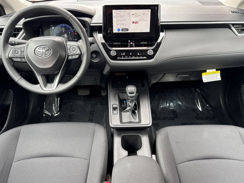 Certified 2026 Toyota Corolla Cross LE w/ Moonroof Package FWD image 18