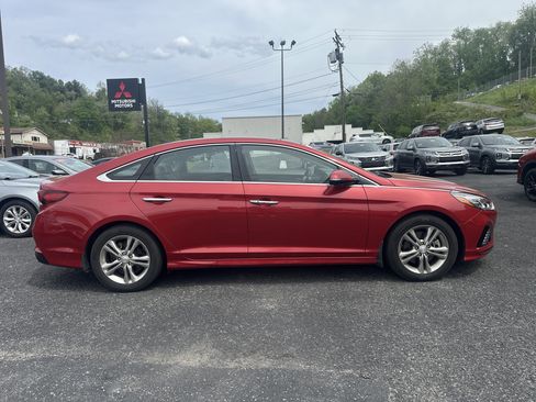 Used 2019 Hyundai Sonata Limited w/ Ultimate Package 04 FWD image 3