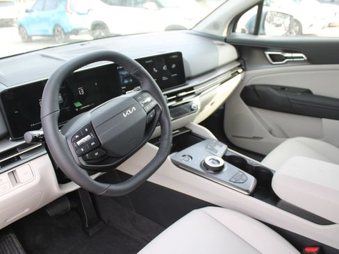 New 2026 Kia Sportage AWD Hybrid image 22